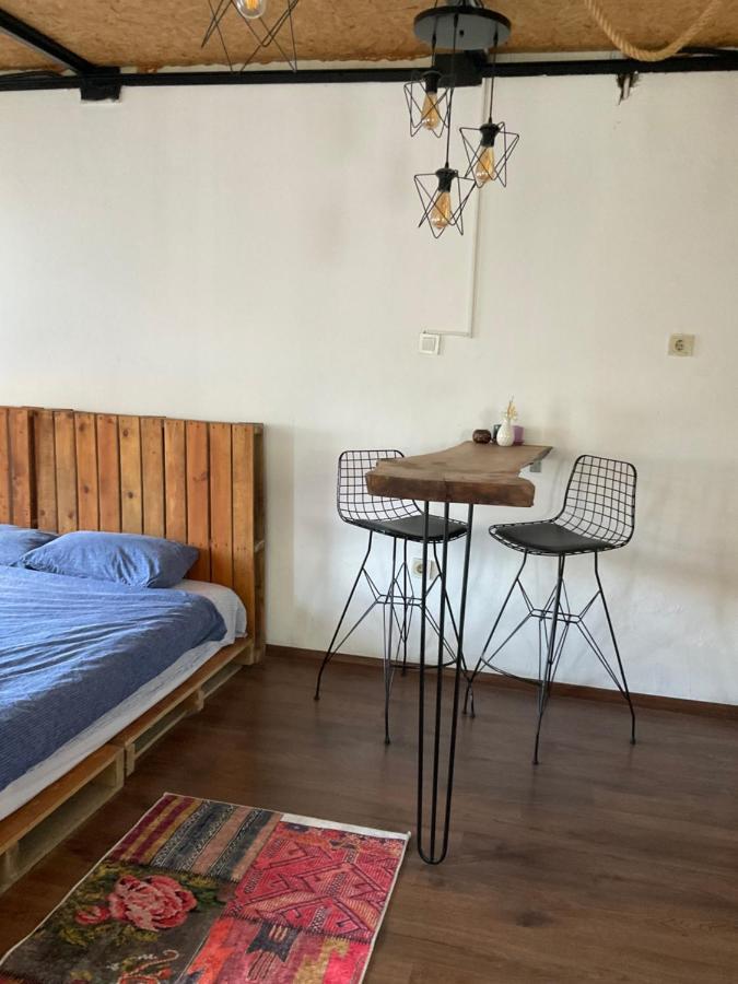 The Hub Hostel Istanbul Exterior photo